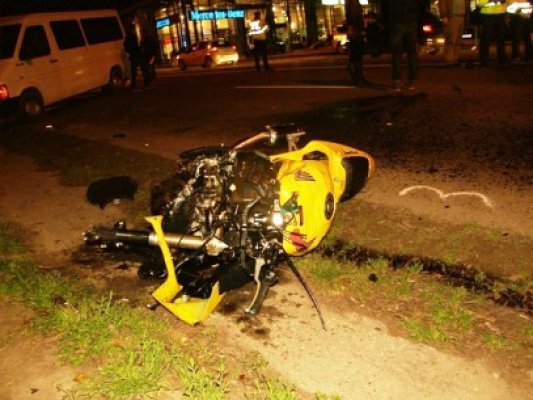 Imagini de la GROAZNICUL accident rutier în care Adrian Tincu, pasionat de motociclete şi off-road, şi-a pierdut viaţa